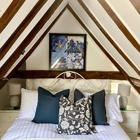 Chestnut Tree Cottage, 7 High Street Ардингли Экстерьер фото